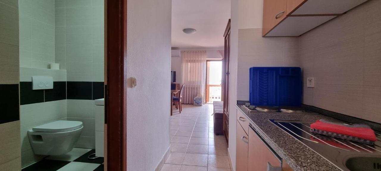 Apartments Mark - 10 M From Sea Medulin Exterior foto